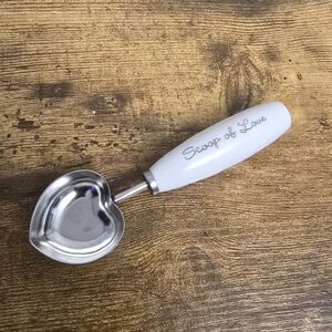Kate Aspen scoop of love Heart-Shaped Scoop with White Handle